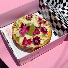 Cargar imagen en el visor de la galería, TARTA DE QUESO DÍA DE LAS MADRES 🌷