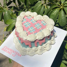 Cargar imagen en el visor de la galería, BABY CAKE (2-3 porciones)