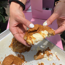 Cargar imagen en el visor de la galería, GALLETA TARTA VASCA feat. MOODFORKFOOD
